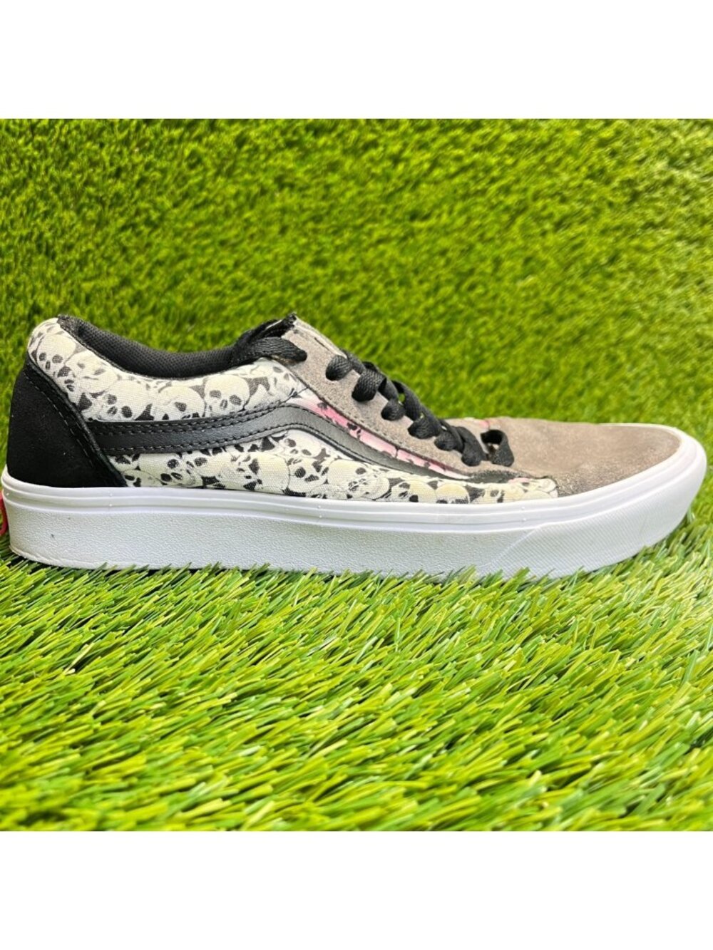 Vans Old Skool Peanuts Womens Size 9 Brown Black Athletic Skate Shoes Sneakers